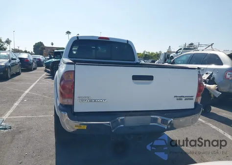 2005 Toyota Tacoma Prerunner V6 из США, поврежденный, VIN 5TEKU72N85Z129819